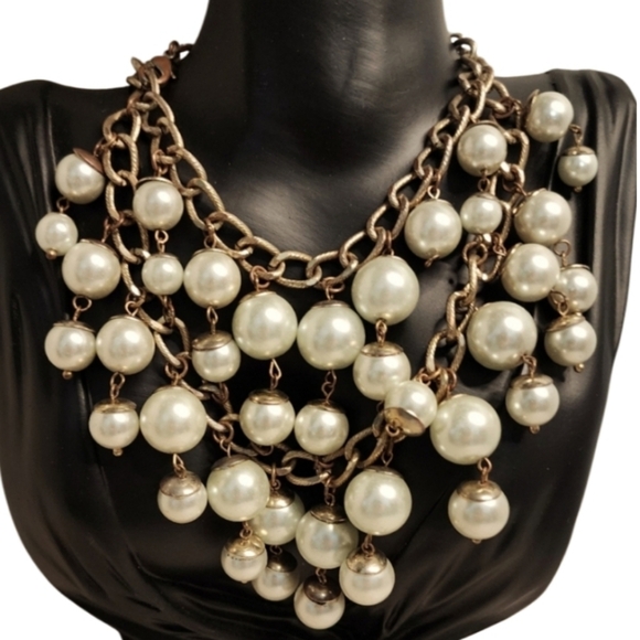 Vintage Jewelry - Vintage 70's Gold Tone Chain Glass Faux Pearls Statement Necklace